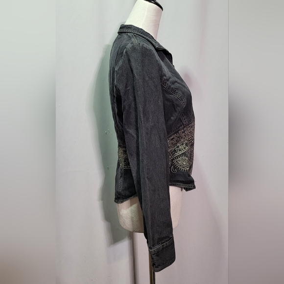 Bandolino Women's Black Vintage Embroidered Zip-Up Jean Jacket Size 6 (Small) - Picture 8 of 11